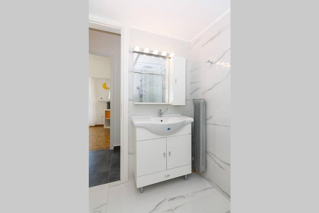 Brand New Stylish 2 Bedroom Apartment Athena Bagian luar foto