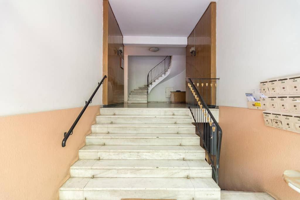 Brand New Stylish 2 Bedroom Apartment Athena Bagian luar foto